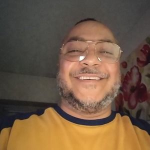 Meet your Posher, Luis